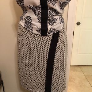 Elle Black and White Chevron Knit Skirt